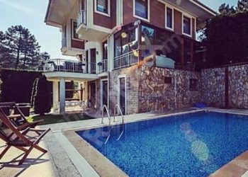 Ünlülere komşu olmak için milyonlar veriyorlar