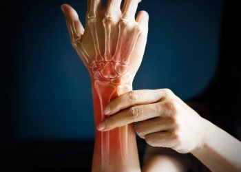 El bileğindeki sessiz kırıklara dikkat!