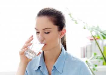 7 günde 7 kilo verdiren mucize su diyeti