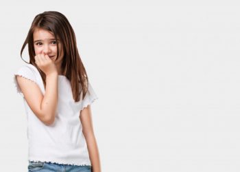 Çocuğunuzu tırnak yemekten vazgeçirecek 10 öneri