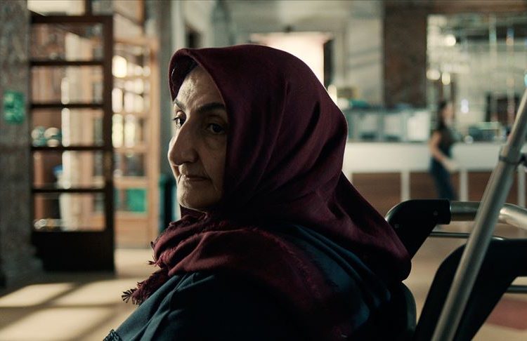 Türk yönetmen başrolünde annesini oynattığı kısa filmle Paris’ten ödülle döndü