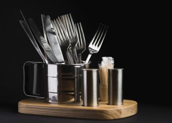 Çatal Kaşıklarınız ilk günkü gibi olsun. İşte püf noktaları