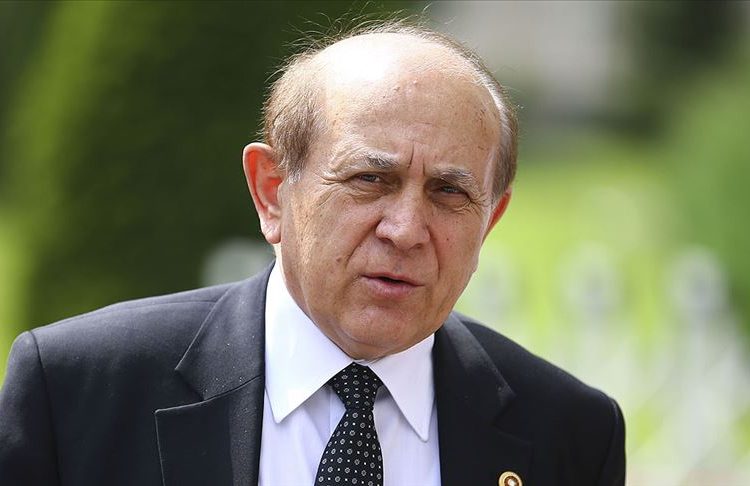 Ak Parti Eski Milletvekili Burhan Kuzu hayatını kaybetti