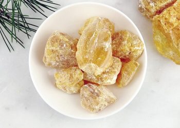 Reçine Nedir? Nasıl Kullanılır? Faydaları ve Yan Etkileri Nelerdir?