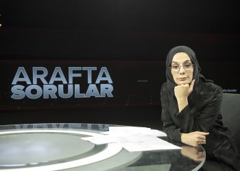 Esra Elönü; ödülünü Yasin Börü’ye ithaf etti