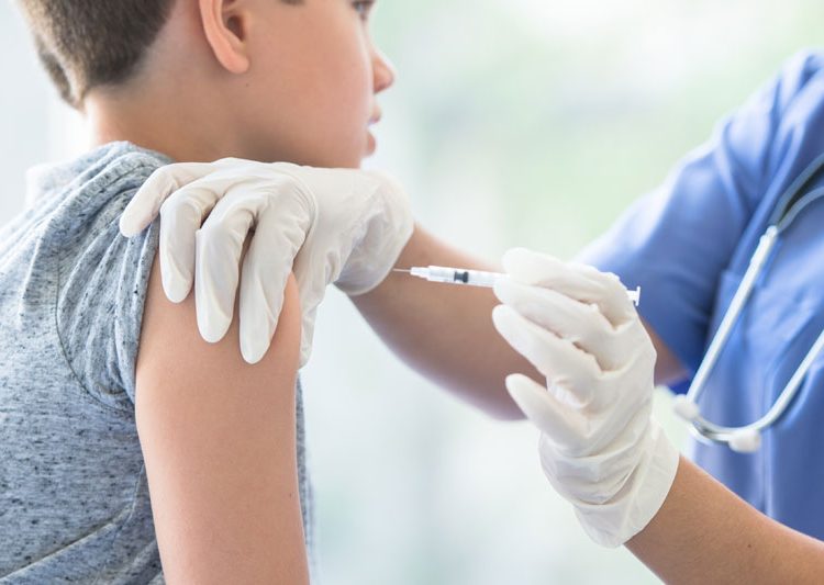 Koronavirüs aşısı çocuklar için gerekli mi?