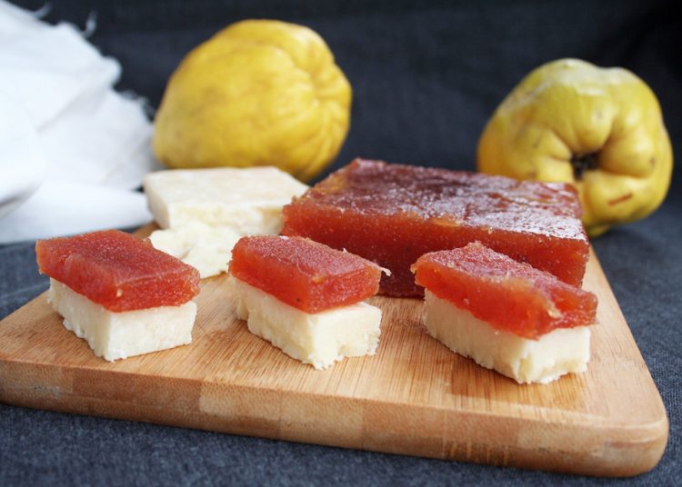 Çok farklı bir tarif: Ayva Ezmesi