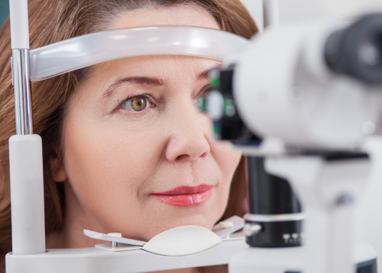 GÖZDEKİ SİNEK UÇUŞMALARI HASTALIK HABERCİSİ OLABİLİR!