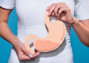 Mide Yanmasını Elma İle Yatıştırın: Evde Uygulayabileceğiniz 3 Çözüm