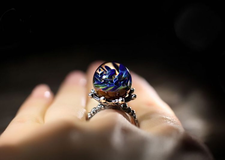 Evrenden İlham Alan El yapımı Muhteşem Takılar