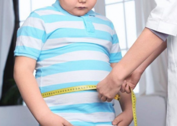 Çocuk ve gençler Covid-19 yüzünden obezite ile uğraşıyor