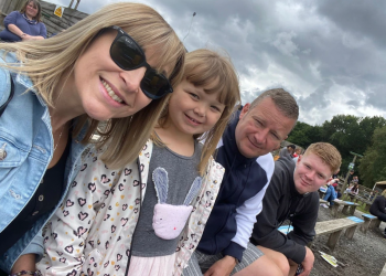 13 yaşında menopoza girdi şuan binlerce kişiye ilham oluyor!