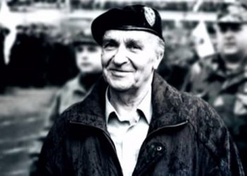 ‘Bilge Kral’ Aliya İzzetbegoviç, 18. ölüm yıl dönümünde rahmetle anılıyor!