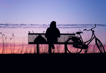 Yalnızlık ve Depresyon Arasında Nasıl Bir İlişki Bulunuyor?
