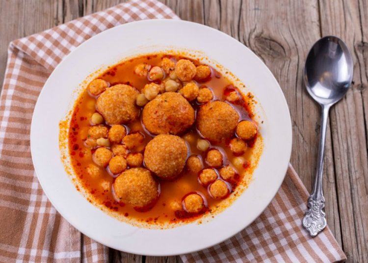 Analı Kızlı Çorbası Nasıl Yapılır?