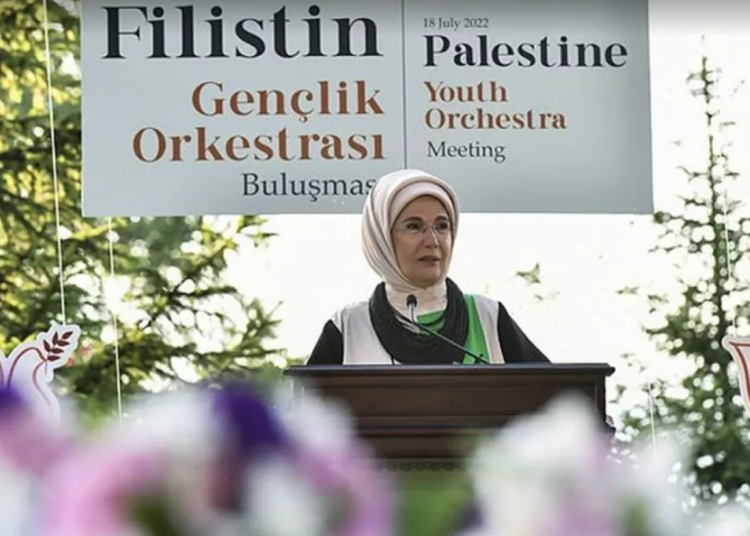 Emine Erdoğan: Irkçılığın şifası hoşgörüdür!