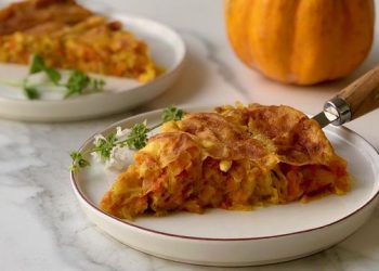 Bal kabaklı peynirli börek
