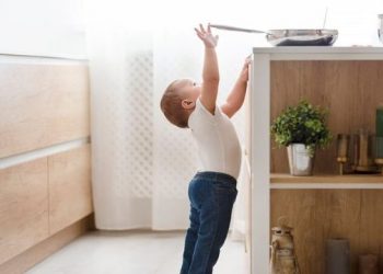 Çocukları ev kazalarından korumak için neler yapılmalı?
