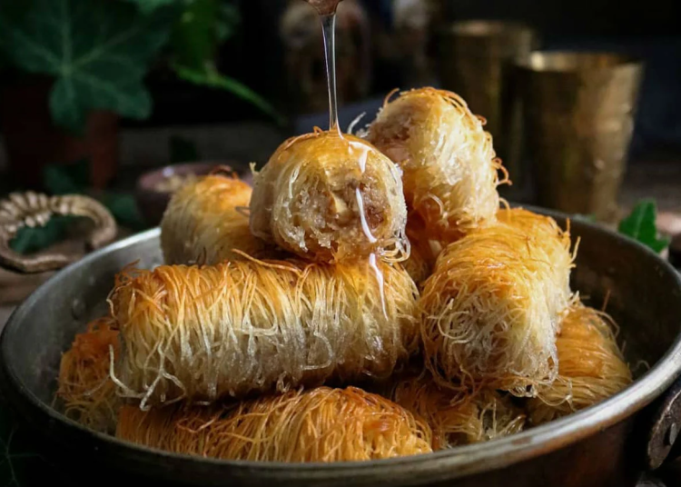 Peynirli ballı kadayıf sarma