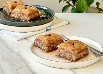 Karanfilli cevizli baklava nasıl yapılır?