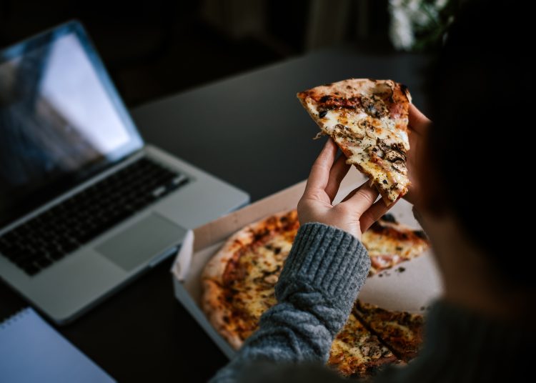 Gece yeme sendromunu fark etmenin ipuçları