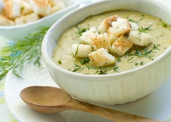 Diyetinize eşlik edecek sağlıklı ve hafif çorbalar