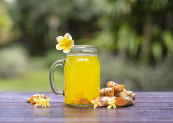 Zerdeçallı limonata nasıl yapılır?
